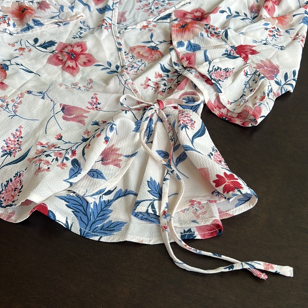 Floral 1/2 Sleeve Tie Blouse - Picture 10 of 14